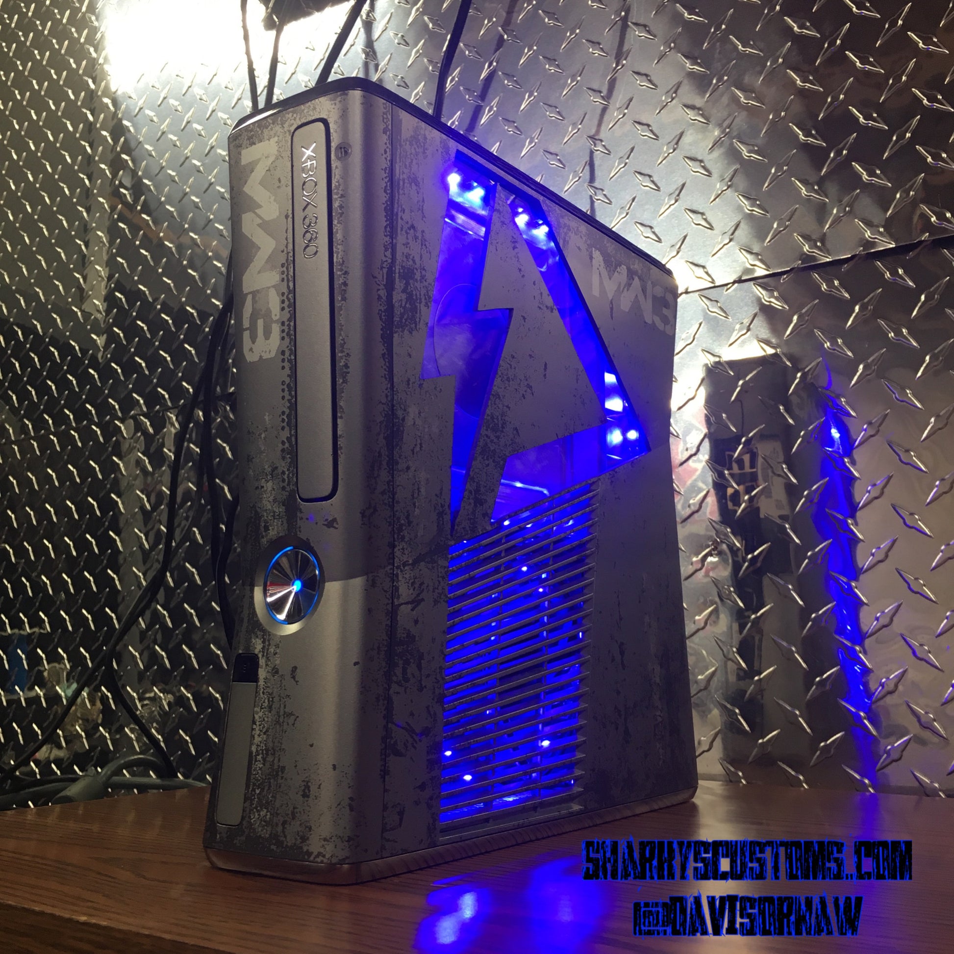 Custom (Blue) Limited MW3 Hand Crafted RGH2 Slim, 320 GB HDD W/ 15 Mod Menu's - Sharky's Customs LLC